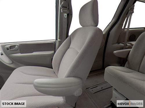 Chrysler Town and Country 2003 photo 1