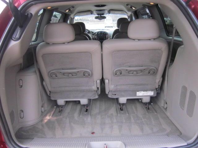 Chrysler Town and Country 2003 photo 3