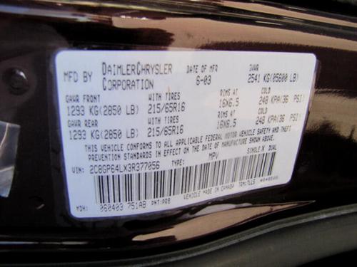 Chrysler Town and Country 2003 photo 5