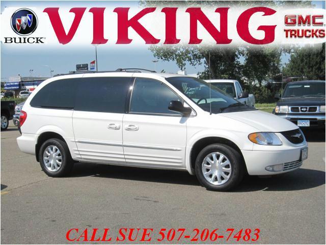 Chrysler Town and Country S Sedan Under FULL Factory Warranty MiniVan