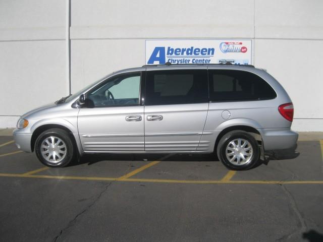 Chrysler Town and Country S Sedan Under FULL Factory Warranty MiniVan