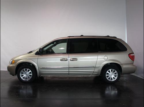 Chrysler Town and Country S Sedan Under FULL Factory Warranty Other