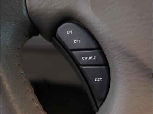 Chrysler Town and Country 2003 photo 1