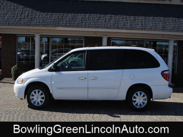 Chrysler Town and Country 3.5 MiniVan
