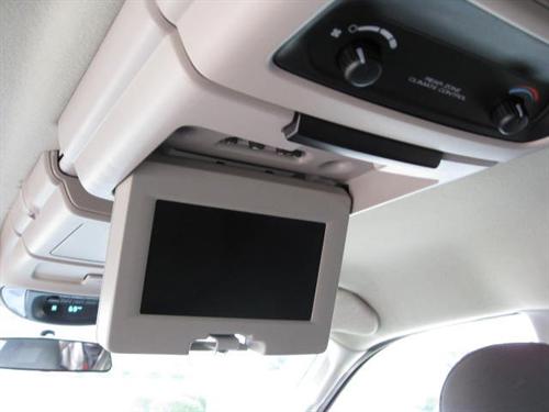 Chrysler Town and Country 2005 photo 1