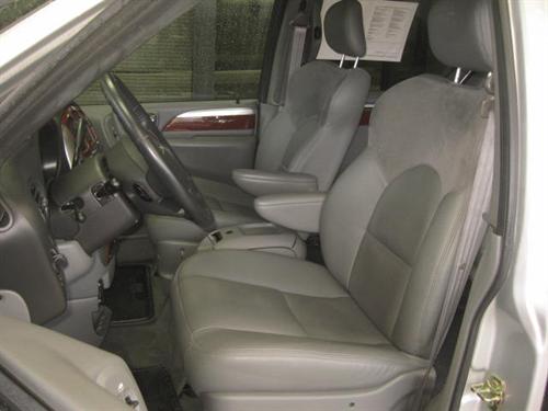 Chrysler Town and Country SLT 25 Other