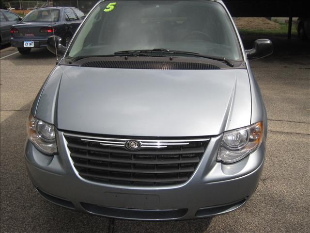 Chrysler Town and Country S Premium PACK MiniVan