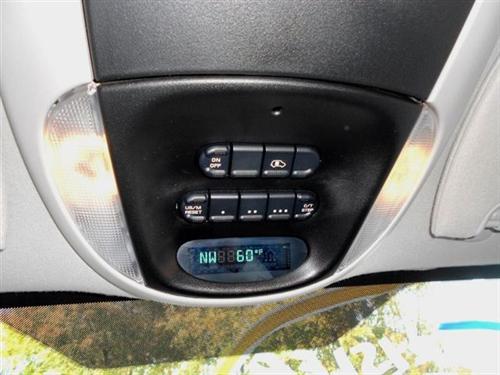 Chrysler Town and Country 2005 photo 5