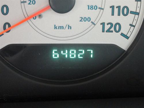 Chrysler Town and Country 2005 photo 4