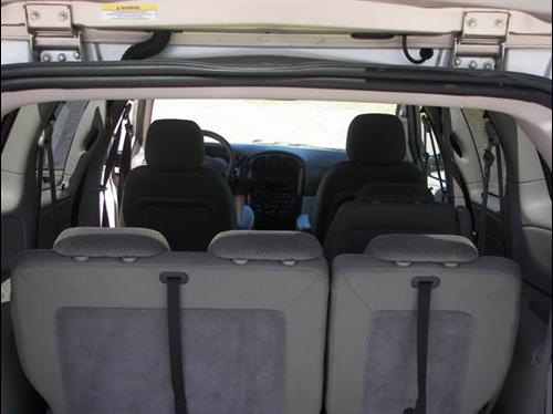 Chrysler Town and Country 2005 photo 1