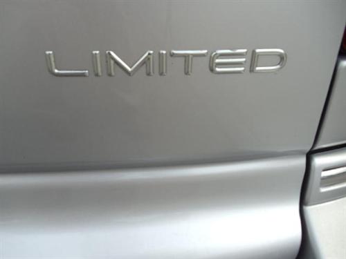 Chrysler Town and Country SLT 25 Other