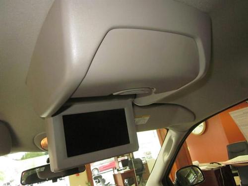 Chrysler Town and Country 2005 photo 3