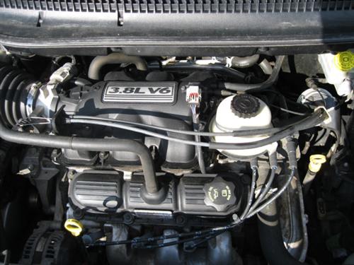 Chrysler Town and Country 2005 photo 1