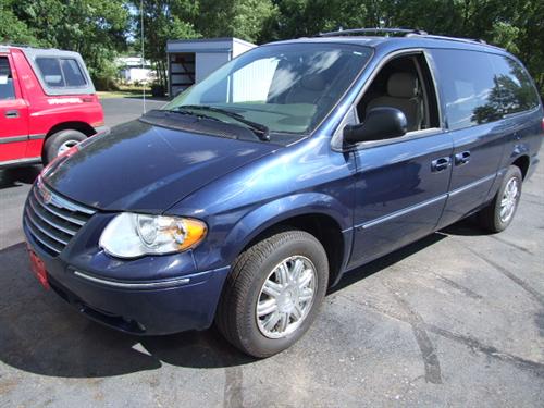 Chrysler Town and Country SLT 25 Other