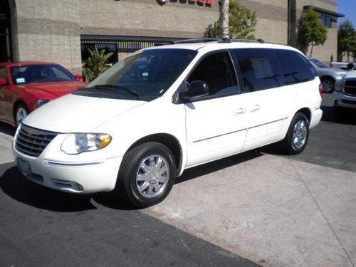 Chrysler Town and Country SLT 25 Other