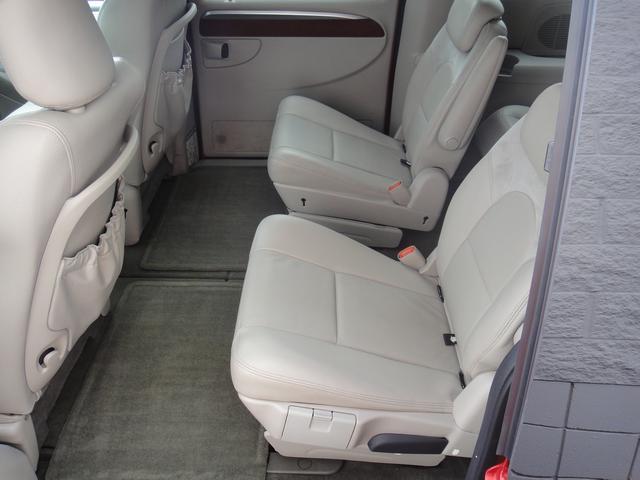Chrysler Town and Country 2005 photo 5