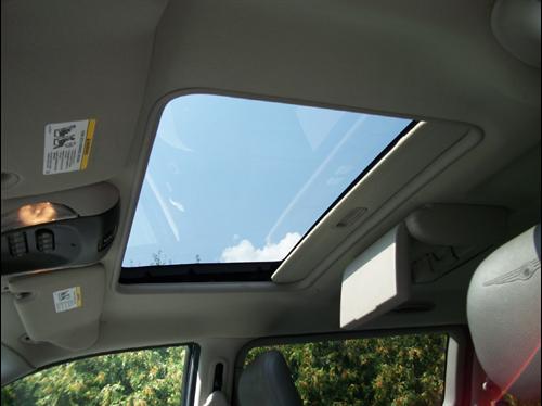 Chrysler Town and Country 2005 photo 4