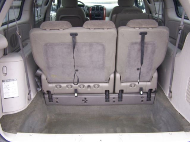 Chrysler Town & Country 2005 photo 3