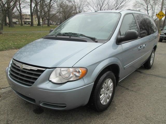 Chrysler Town and Country Elk Conversion Van Unspecified