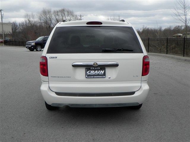 Chrysler Town and Country Elk Conversion Van Unspecified
