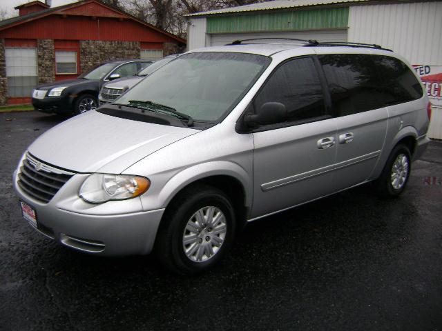 Chrysler Town and Country Elk Conversion Van MiniVan