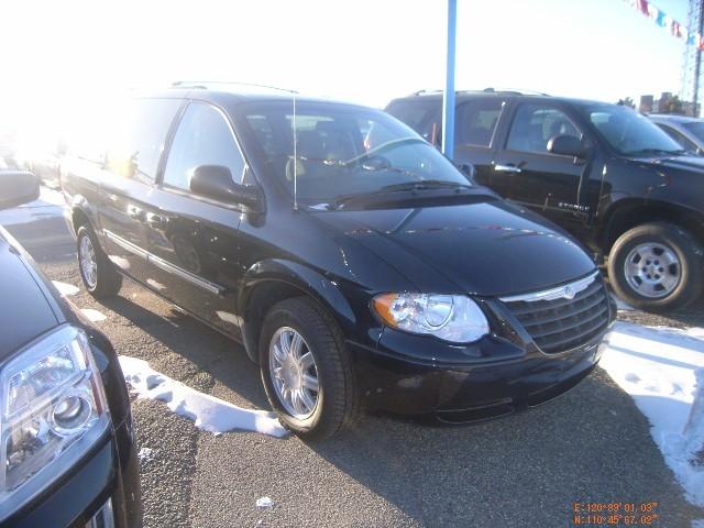 Chrysler Town and Country 3.5 MiniVan