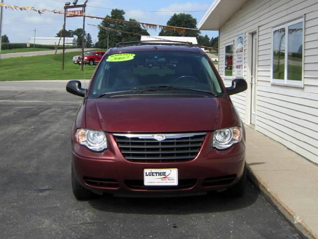 Chrysler Town and Country 2007 photo 4