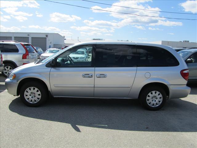 Chrysler Town and Country 2007 photo 4