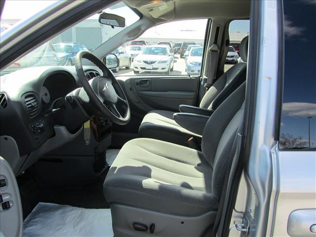 Chrysler Town and Country 2007 photo 5