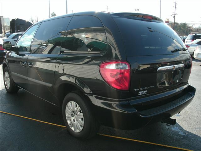 Chrysler Town and Country 2007 photo 4
