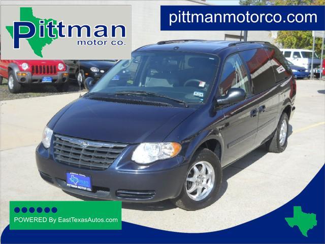 Chrysler Town and Country SL Regular Cab 2WD MiniVan
