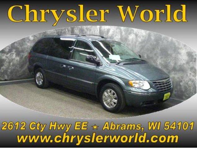 Chrysler Town and Country SLT 25 MiniVan