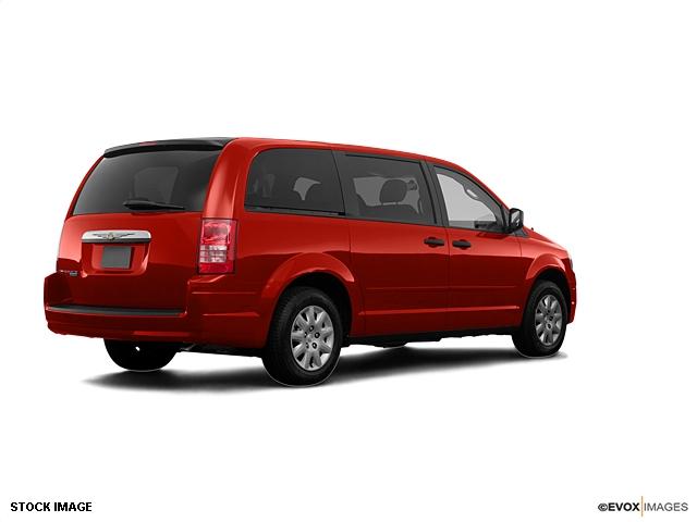 Chrysler Town and Country 2008 photo 1