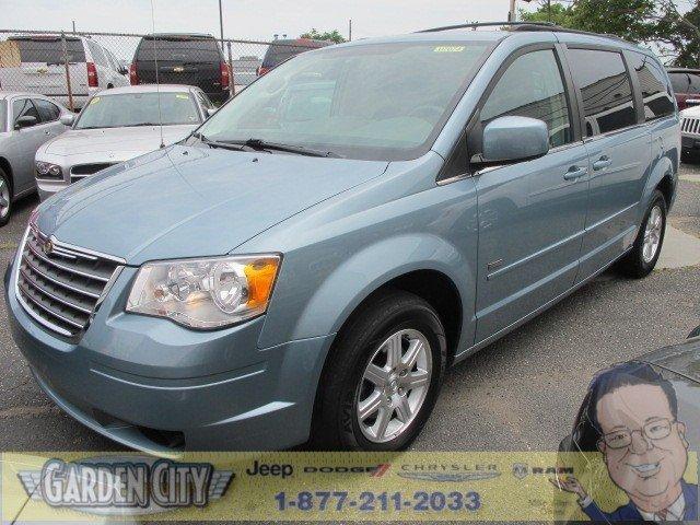 Chrysler Town and Country 3.5 MiniVan