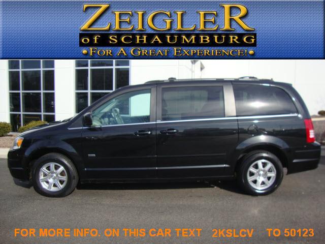 Chrysler Town and Country 3.5 MiniVan