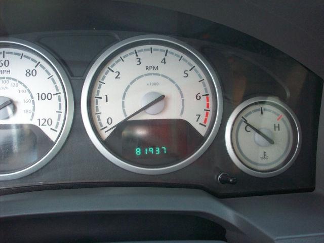 Chrysler Town and Country 2008 photo 1