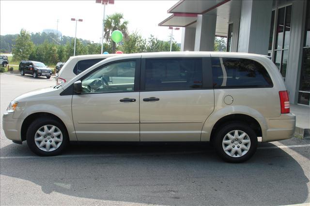 Chrysler Town and Country 2008 photo 5