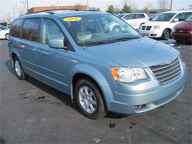 Chrysler Town and Country 3.5 MiniVan