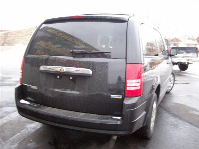 Chrysler Town and Country 2008 photo 1