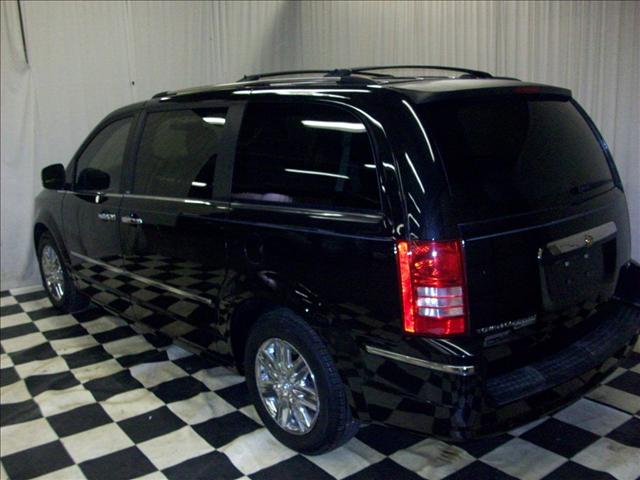Chrysler Town and Country 2008 photo 4