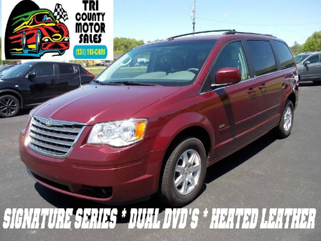 Chrysler Town and Country Lariat Crew Diesel 4x4 MiniVan