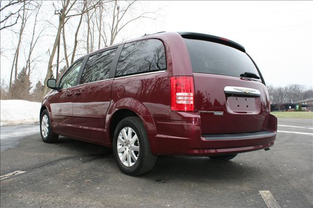 Chrysler Town and Country 2008 photo 4