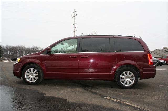 Chrysler Town and Country 2008 photo 5