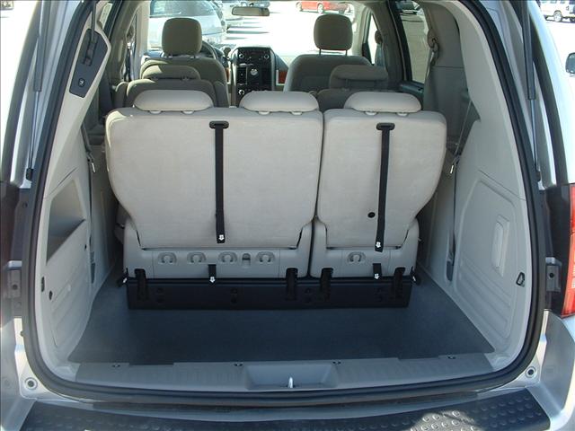 Chrysler Town and Country 2008 photo 4
