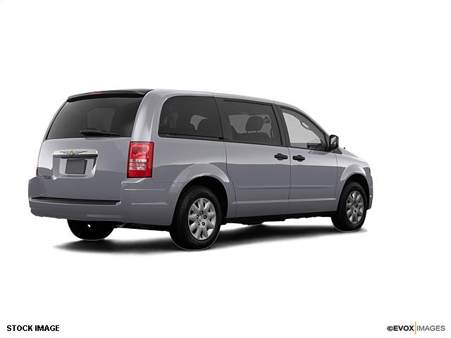 Chrysler Town and Country 2008 photo 1