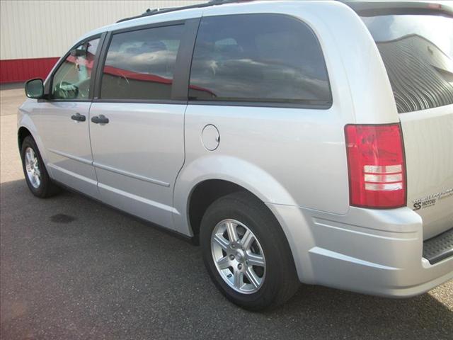 Chrysler Town and Country 2008 photo 4