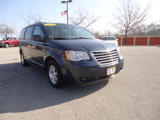 Chrysler Town and Country 3.5 MiniVan