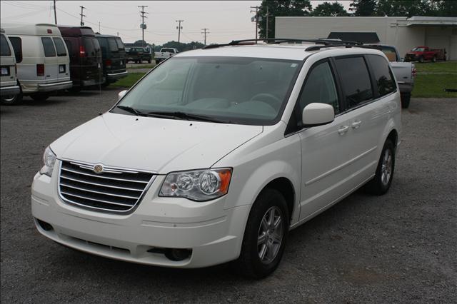 Chrysler Town and Country 2008 photo 3