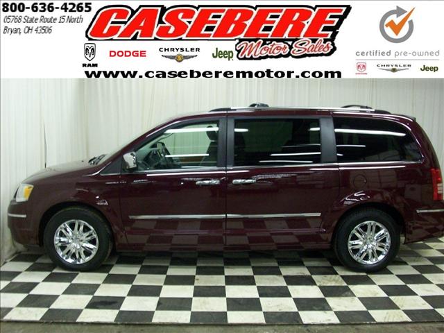 Chrysler Town and Country 2008 photo 1