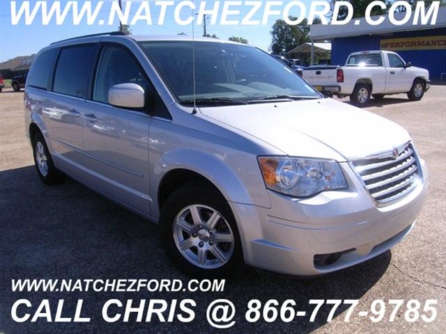 Chrysler Town and Country 3.5 MiniVan